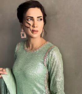 ELEGANT ENSEMBLE : 3 Piece Suit