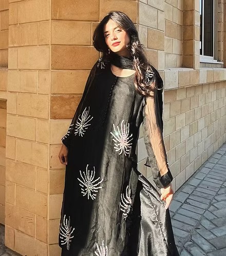 ELEGANT SILK: 3 Piece Premium Silk Suit