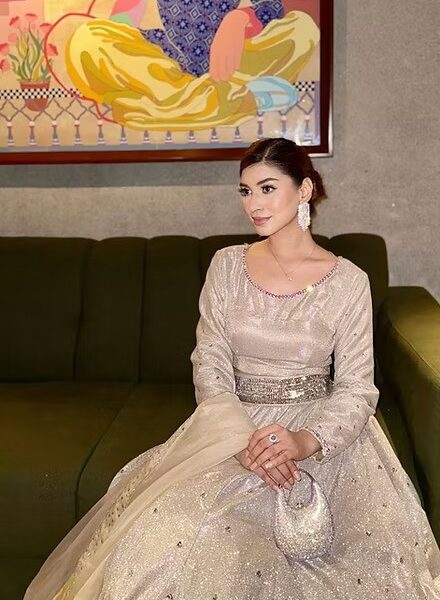 SITARA LEHNGA: ROYAL FINISH LEHNGA CHOLI