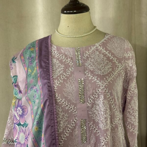 Chicken Kari: 3 Piece Lawn suit